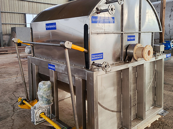 Vacuum drum filter