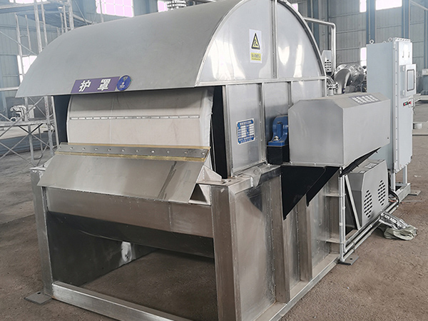 Vacuum drum filter