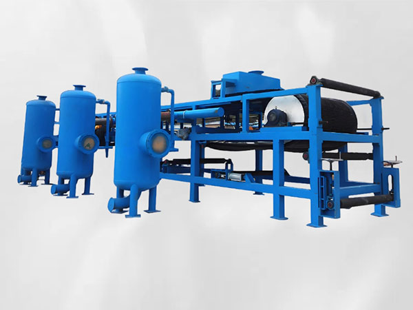 Mobile vacuum belt filter