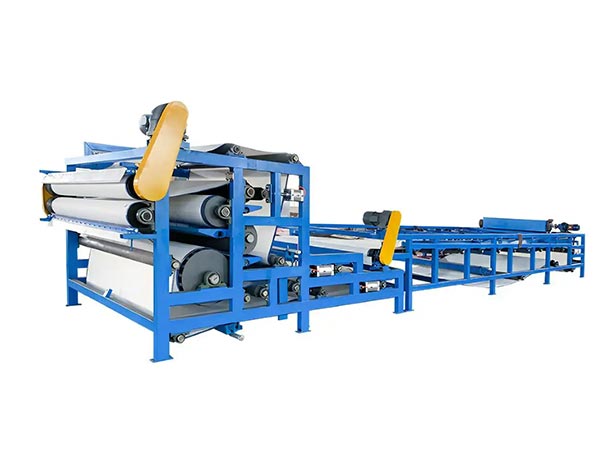 Belt vacuum filter