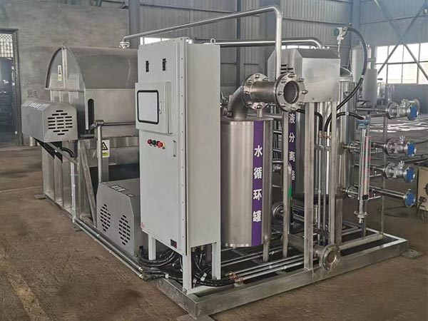 How should a vacuum drum filter be maintained?