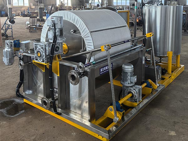 Aquaculture filtration machine