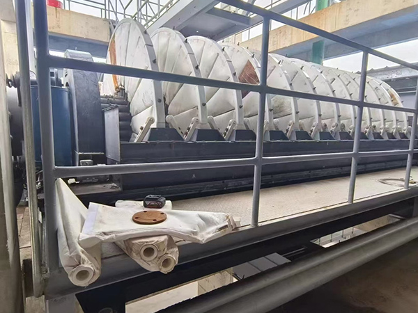 vacuum disc filter