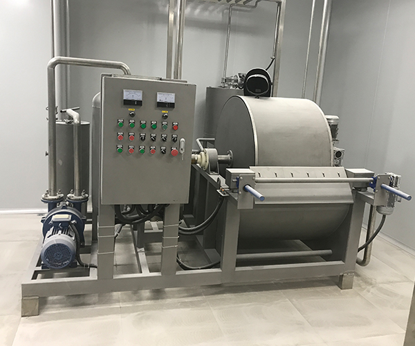Revolving Vacuum Drum Filter